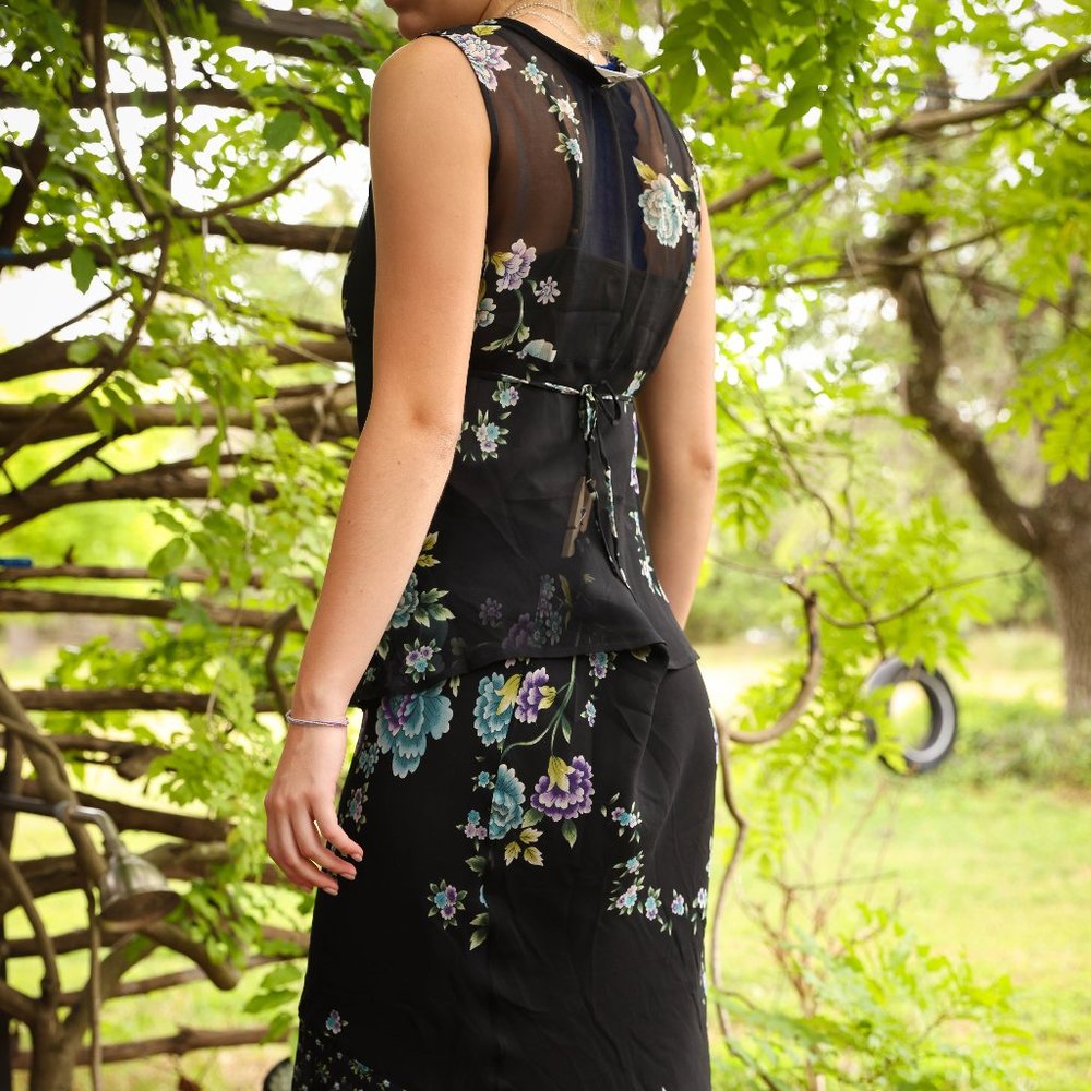 Sz 8 Allison Taylor Silk Black Top with skirt
